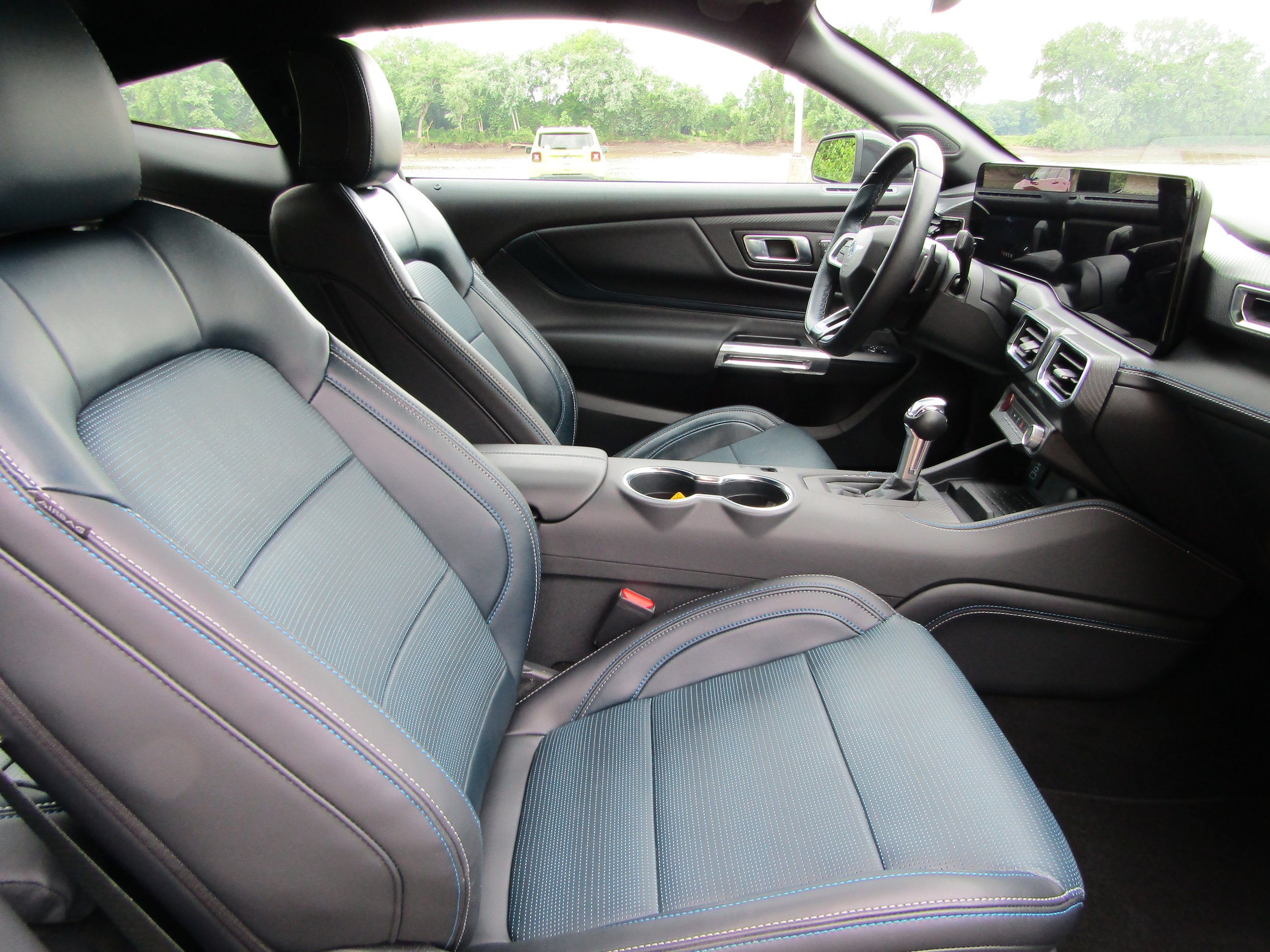 Used 2024 Ford Mustang GT Premium RWD image 13