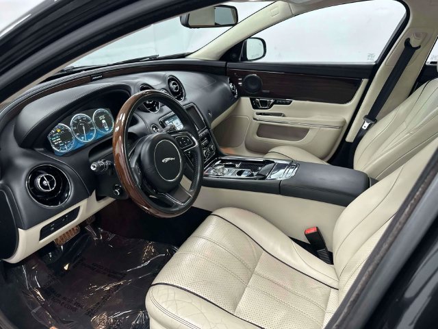 Used 2015 Jaguar XJ L Portfolio AWD/4WD image 29