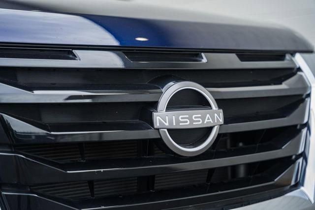 Used 2024 Nissan Pathfinder SV image 12