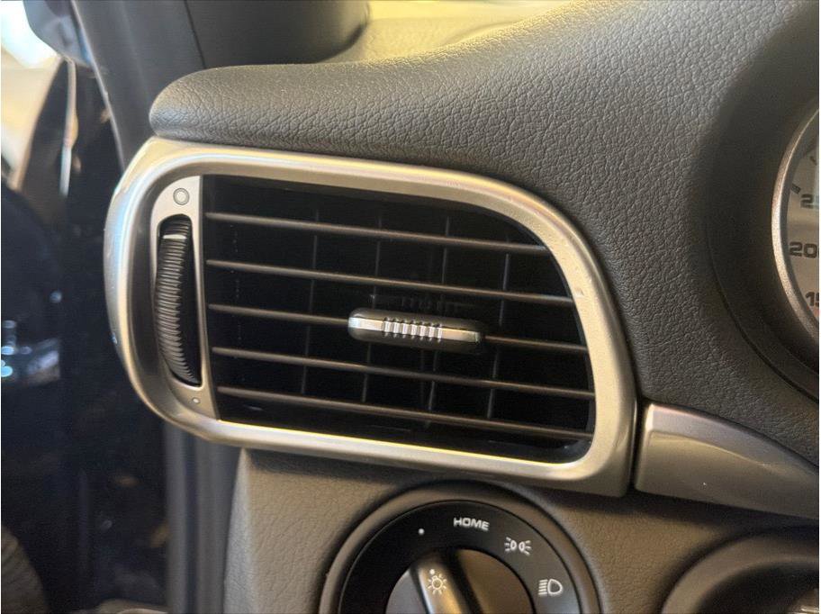 Used 2010 Porsche 911 Carrera 4S image 43