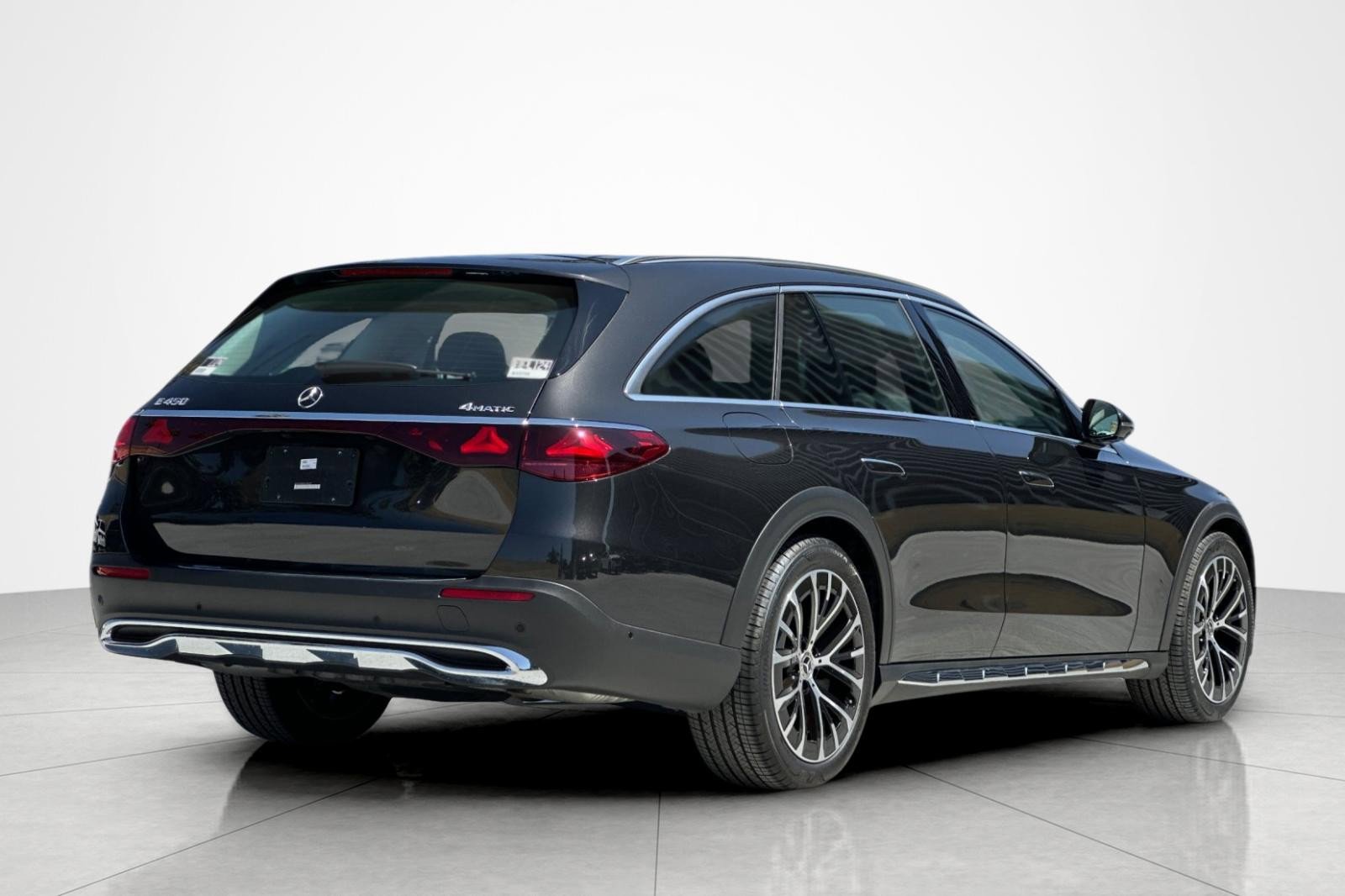 Used 2025 Mercedes-Benz E 450 4MATIC All-Terrain Wagon image 5