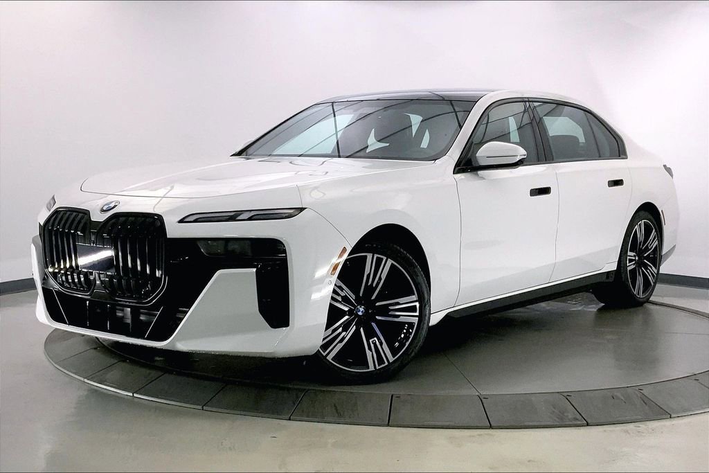Certified 2023 BMW 760i xDrive AWD/4WD image 11