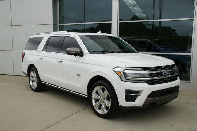 Used 2022 Ford Expedition Max King Ranch image 2