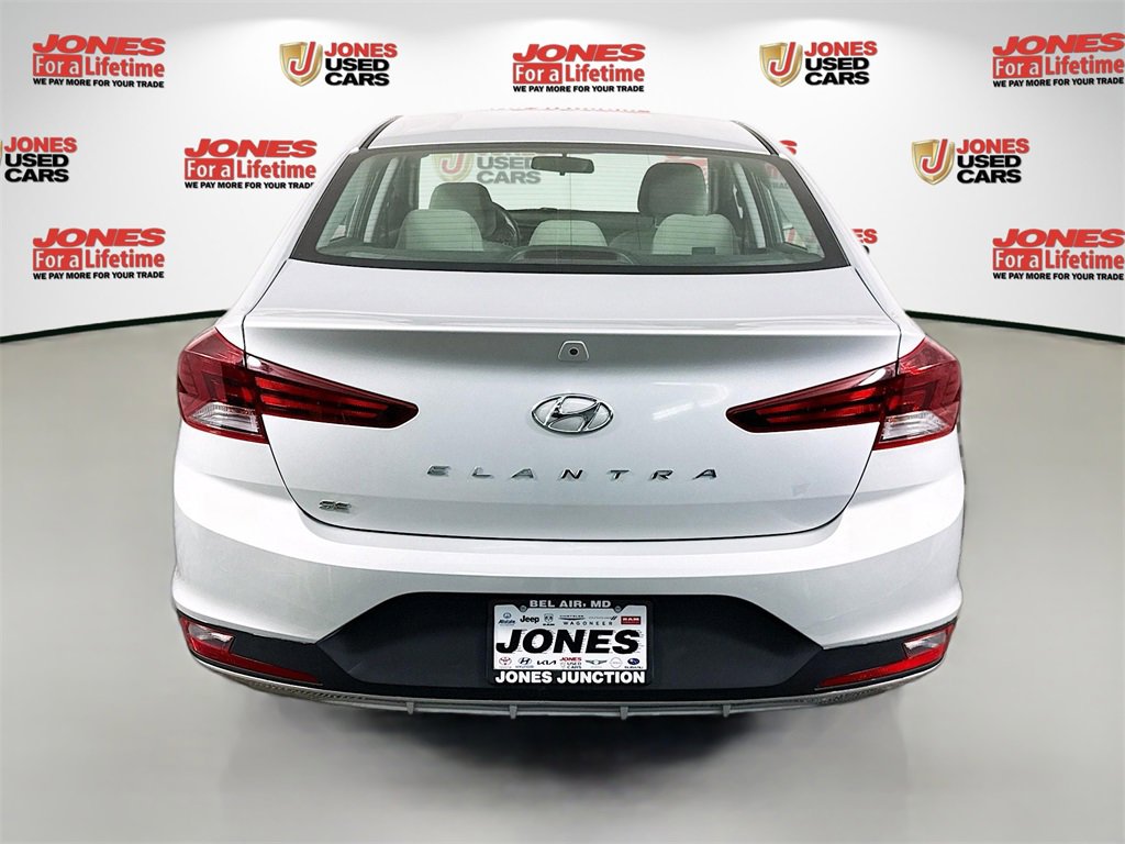 Used 2019 Hyundai Elantra SE image 13