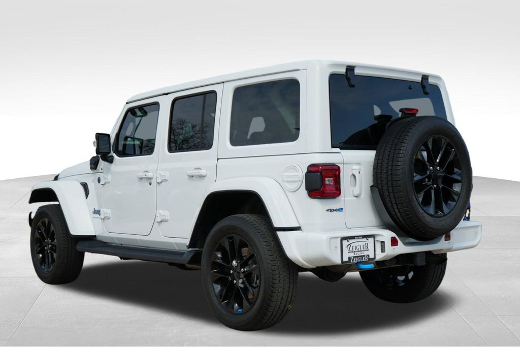 Used 2023 Jeep Wrangler Unlimited Sahara image 6