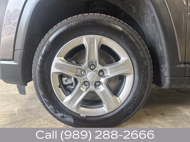 Used 2024 Jeep Compass Latitude AWD/4WD image 10