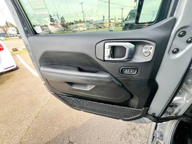 Used 2021 Jeep Wrangler Unlimited Rubicon 4xe w/ Steel Bumper Group image 19