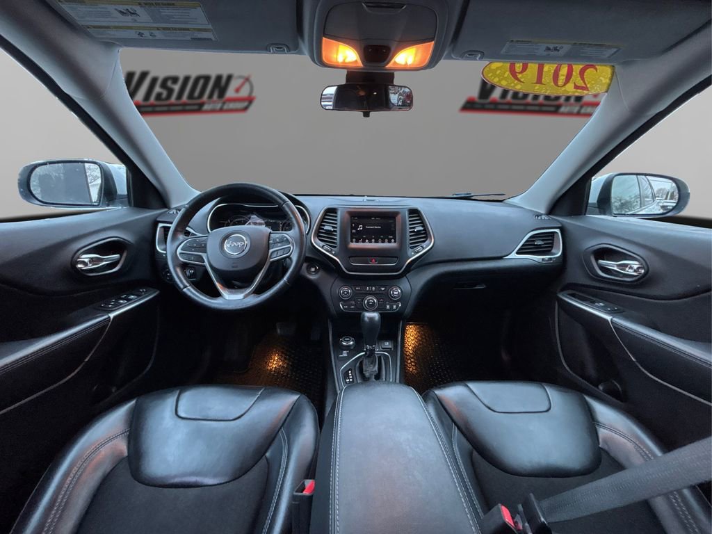 Used 2019 Jeep Cherokee Latitude Plus w/ Cold Weather Group image 25