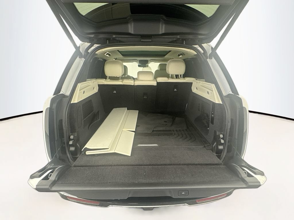 Certified 2023 Land Rover Range Rover SE AWD/4WD image 26