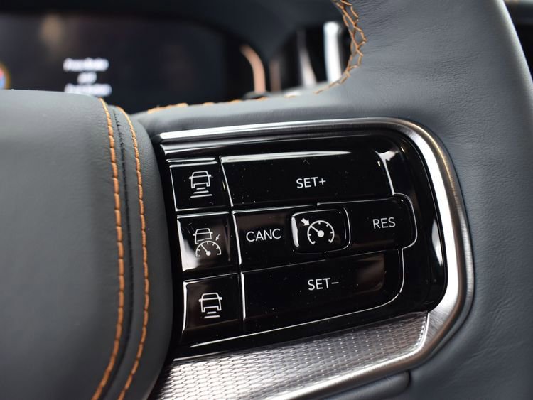 Used 2023 Jeep Grand Wagoneer L Series II w/ Premium Group II image 32