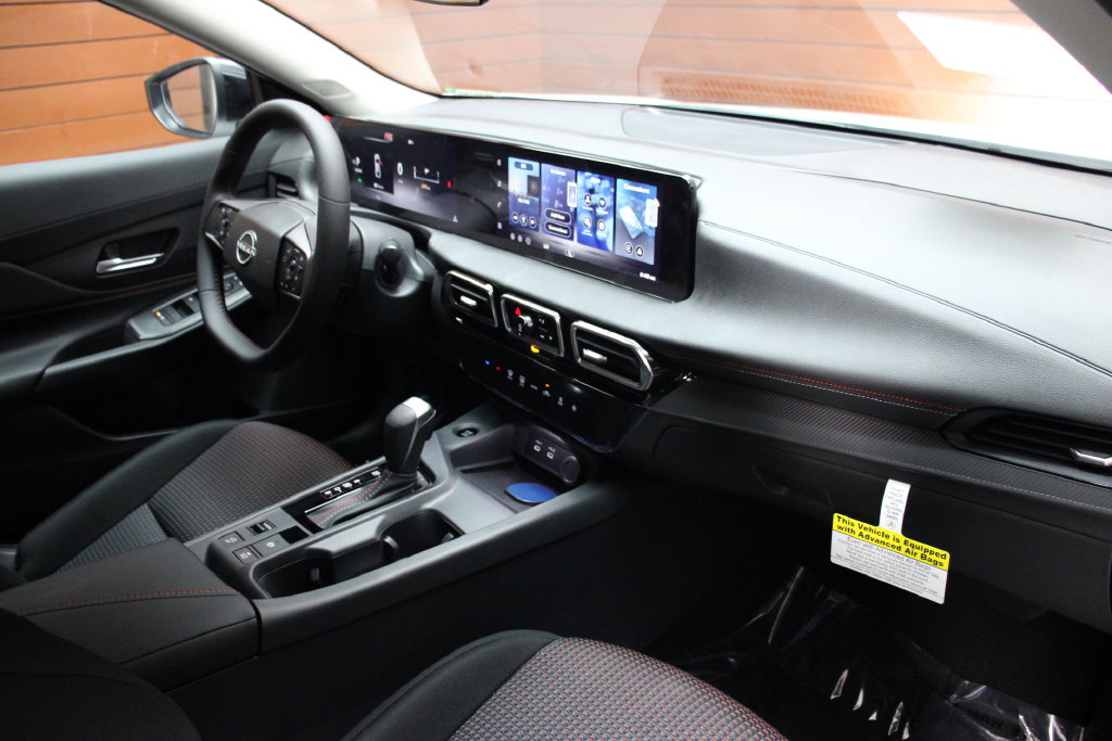 New 2027 Nissan Sentra SR w/ Floor Mat Package FWD image 7
