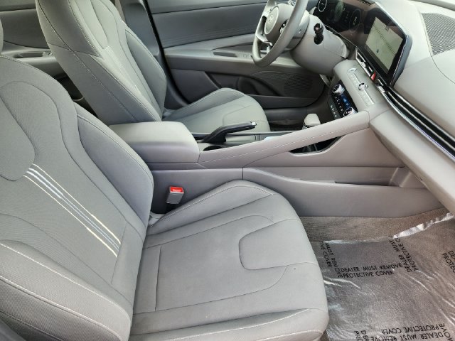 Used 2024 Hyundai Elantra SEL FWD image 14