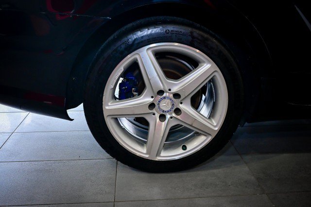 Used 2013 Mercedes-Benz CLS 550 4MATIC image 35