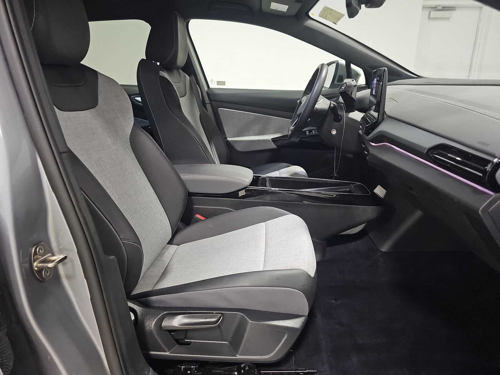 Used 2023 Volkswagen ID.4 Pro RWD image 4