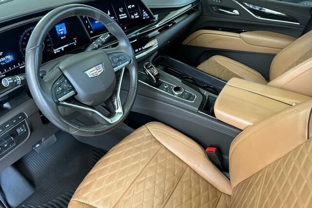 Used 2021 Cadillac Escalade Sport w/ Driver Assist Tech Package AWD/4WD image 10