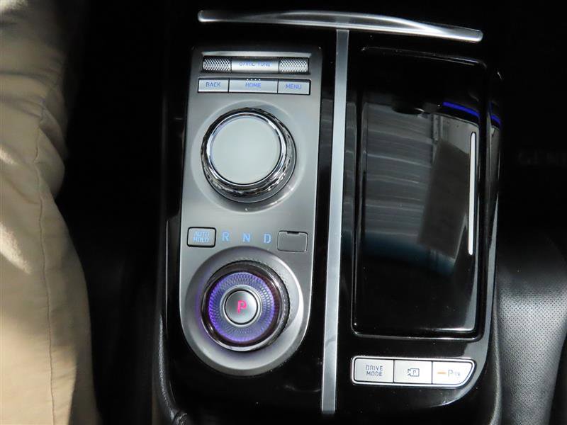 Used 2023 Genesis G80 2.5T image 30