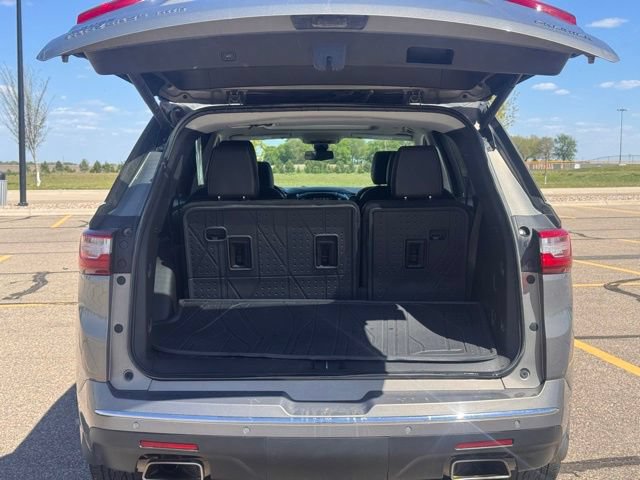 Used 2019 Chevrolet Traverse Premier w/ LPO, Floor Liner Package AWD/4WD image 36