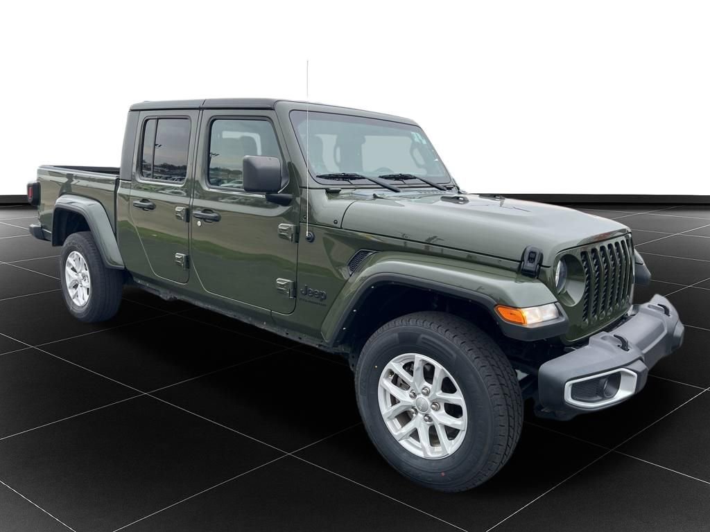 Used 2023 Jeep Gladiator Sport image 7