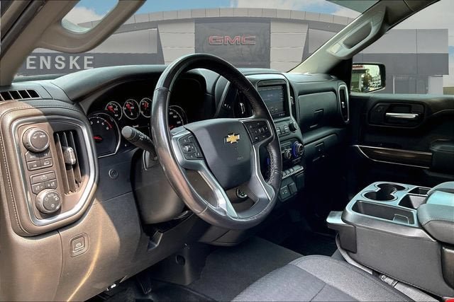 Used 2022 Chevrolet Silverado 1500 LT AWD/4WD image 13