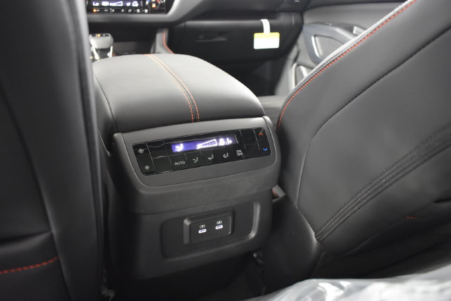 New 2026 Nissan Pathfinder Rock Creek AWD/4WD image 32