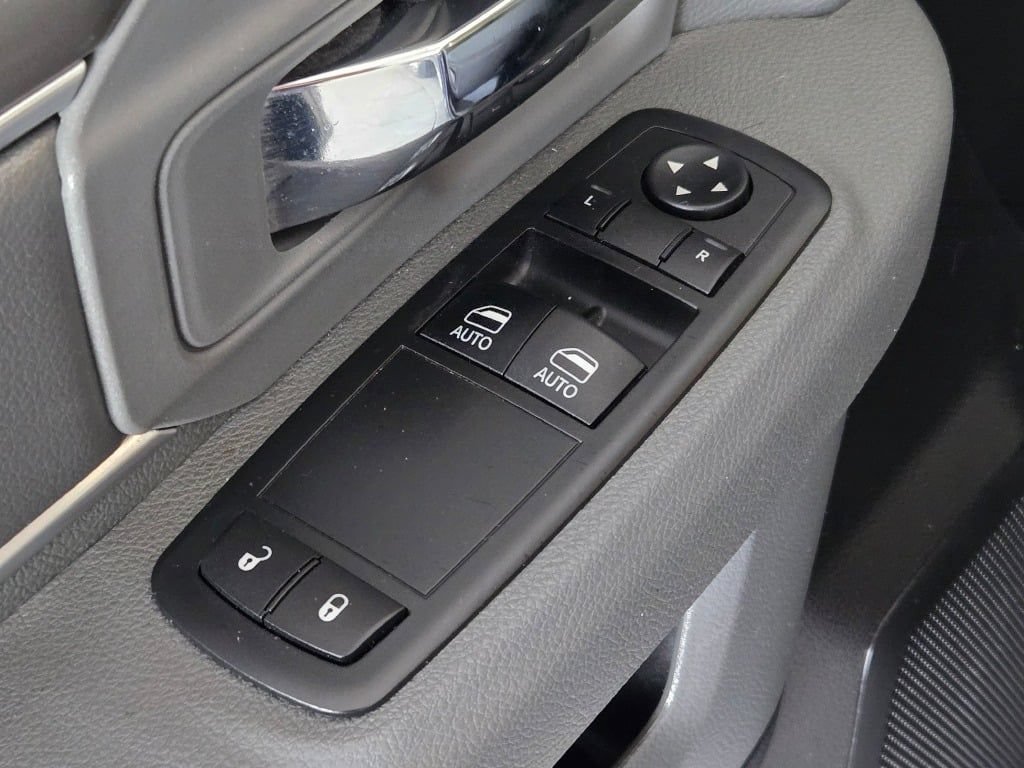 Used 2017 RAM 1500 Tradesman w/ Power & Remote Entry Group RWD image 13