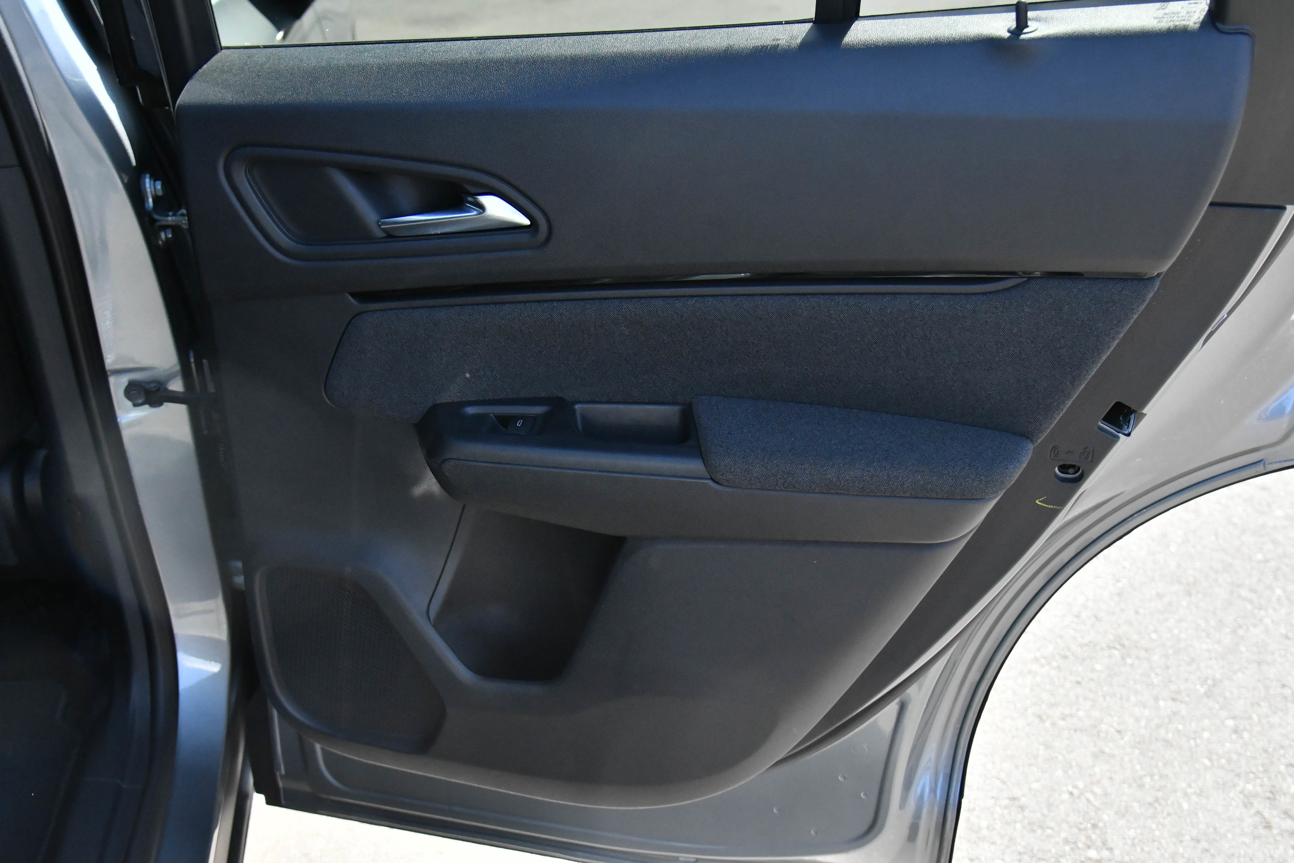 Used 2024 Honda Prologue EX image 43