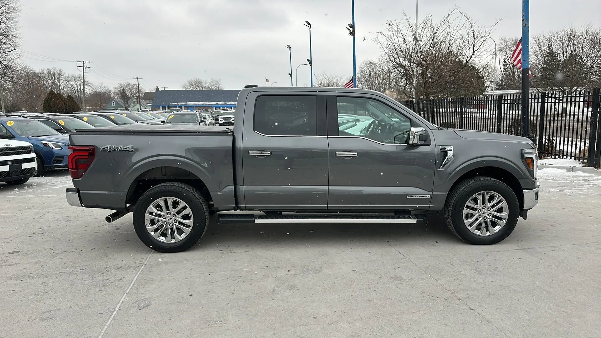 Used 2025 Ford F150 Lariat w/ Equipment Group 501A Mid image 7