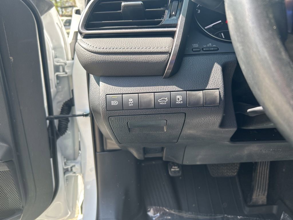 Used 2024 Toyota Camry SE FWD image 24