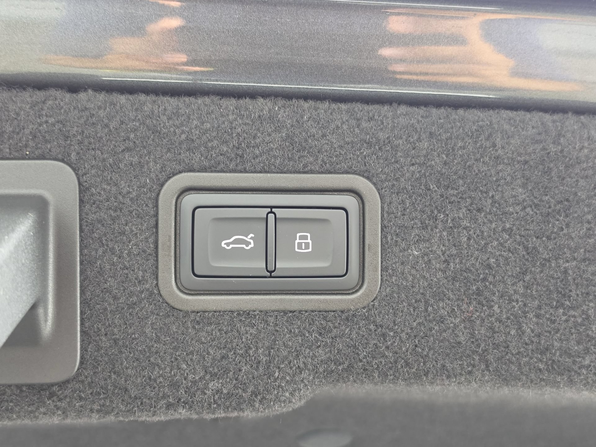 New 2026 Audi A8 L 3.0T AWD/4WD image 12