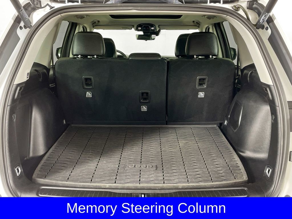 Used 2023 Jeep Grand Cherokee 4WD 4xe w/ Luxury Tech Group II image 31