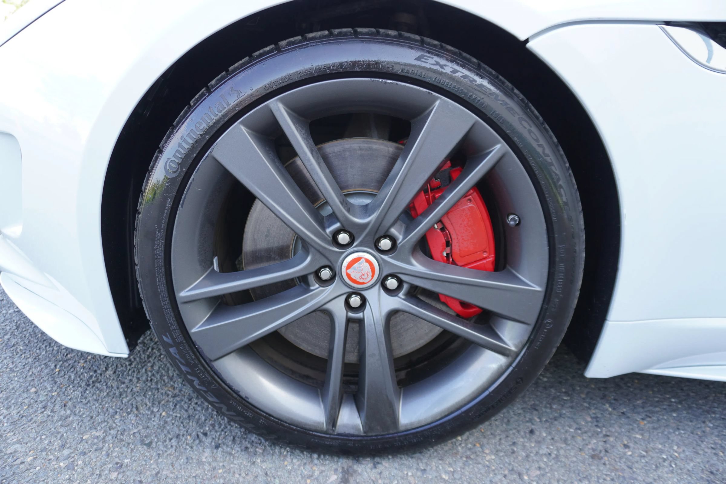 Used 2017 Jaguar F-TYPE S British Design Edition RWD image 28