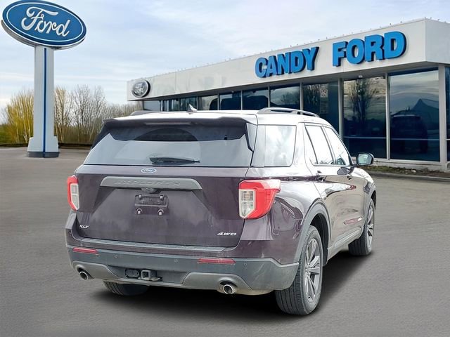Used 2023 Ford Explorer XLT w/ Equipment Group 202A AWD/4WD image 4