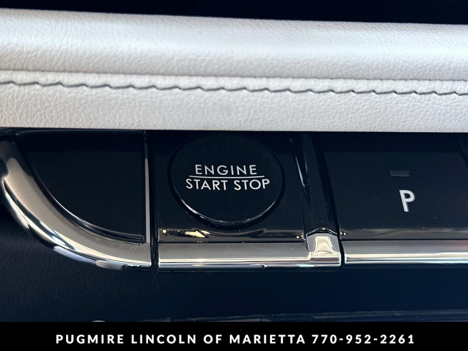 New 2026 Lincoln Aviator 2WD w/ Jet Appearance Package image 31