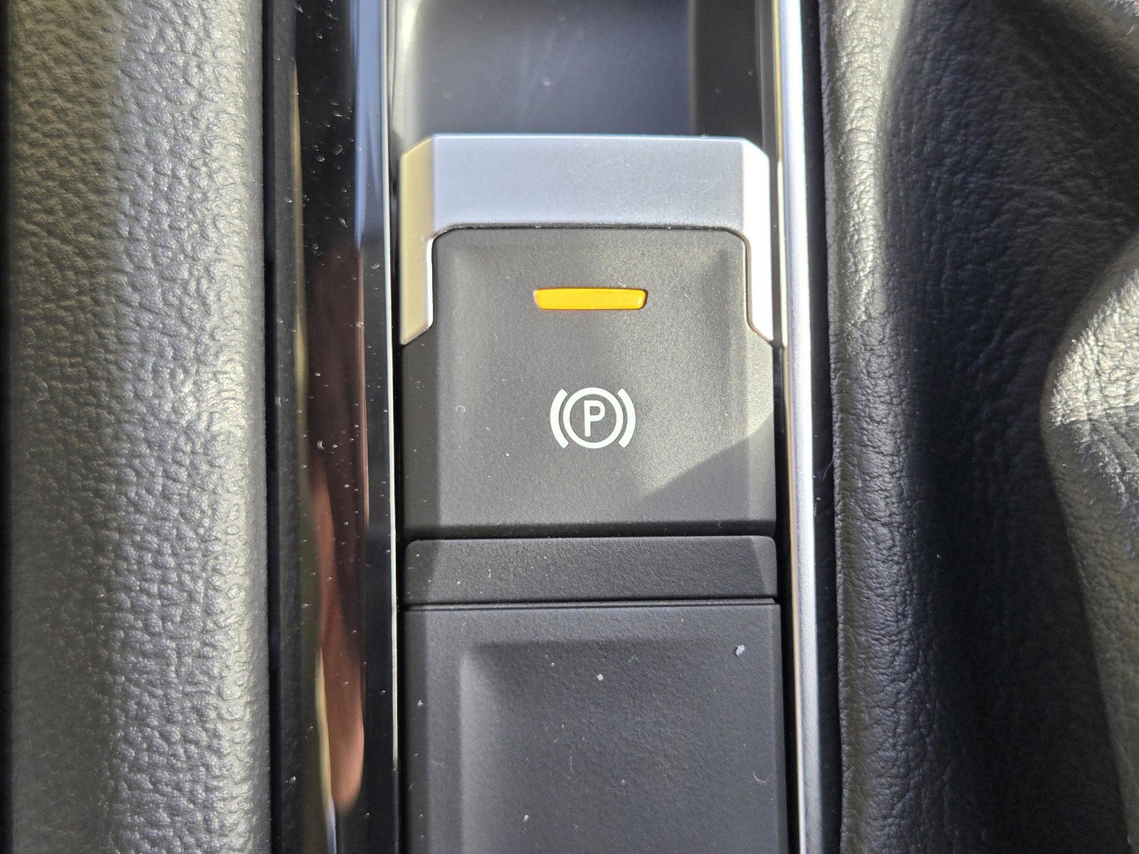 Used 2024 Volkswagen Taos S image 23