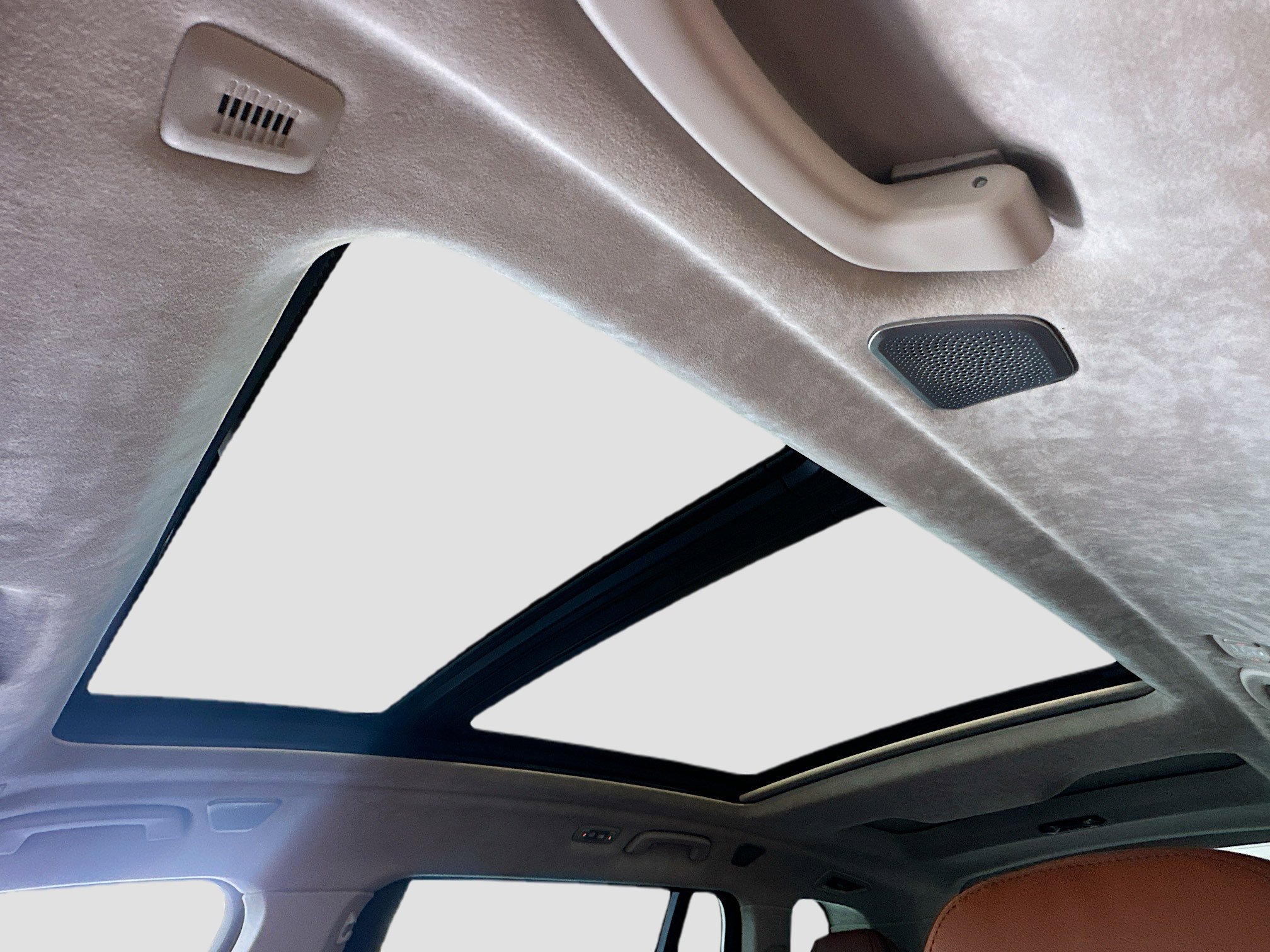 New 2026 BMW X7 M60i image 17