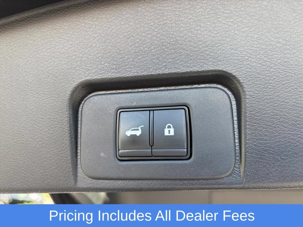 Certified 2024 Nissan Rogue SV FWD image 25