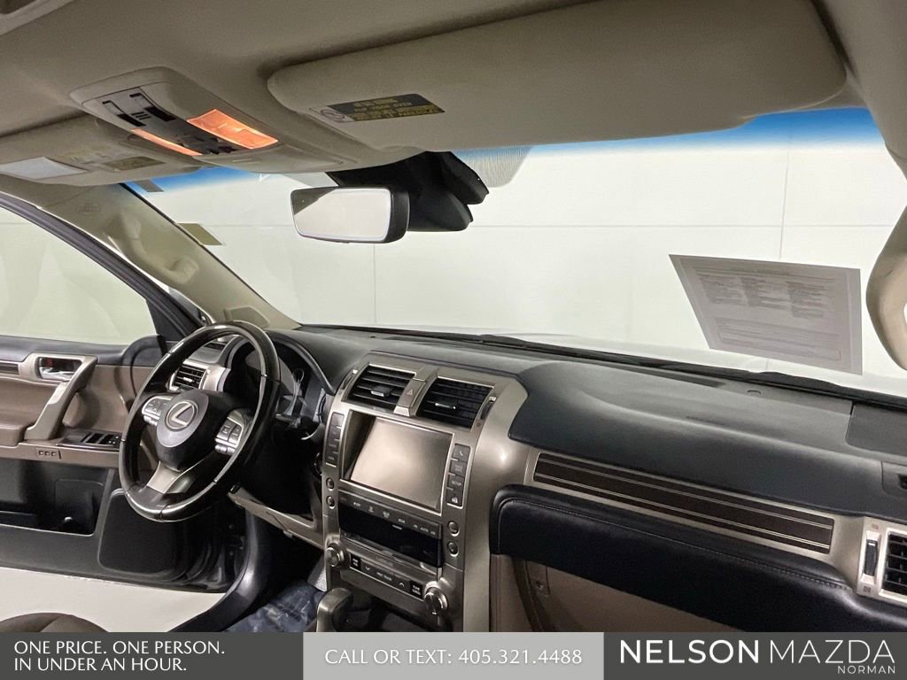 Used 2020 Lexus GX 460 Premium image 32