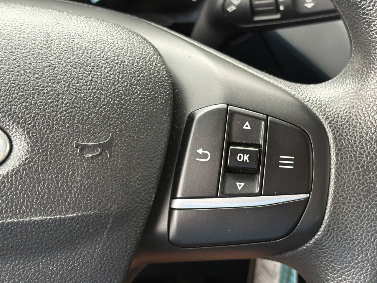 Used 2022 Ford Maverick XL FWD image 17
