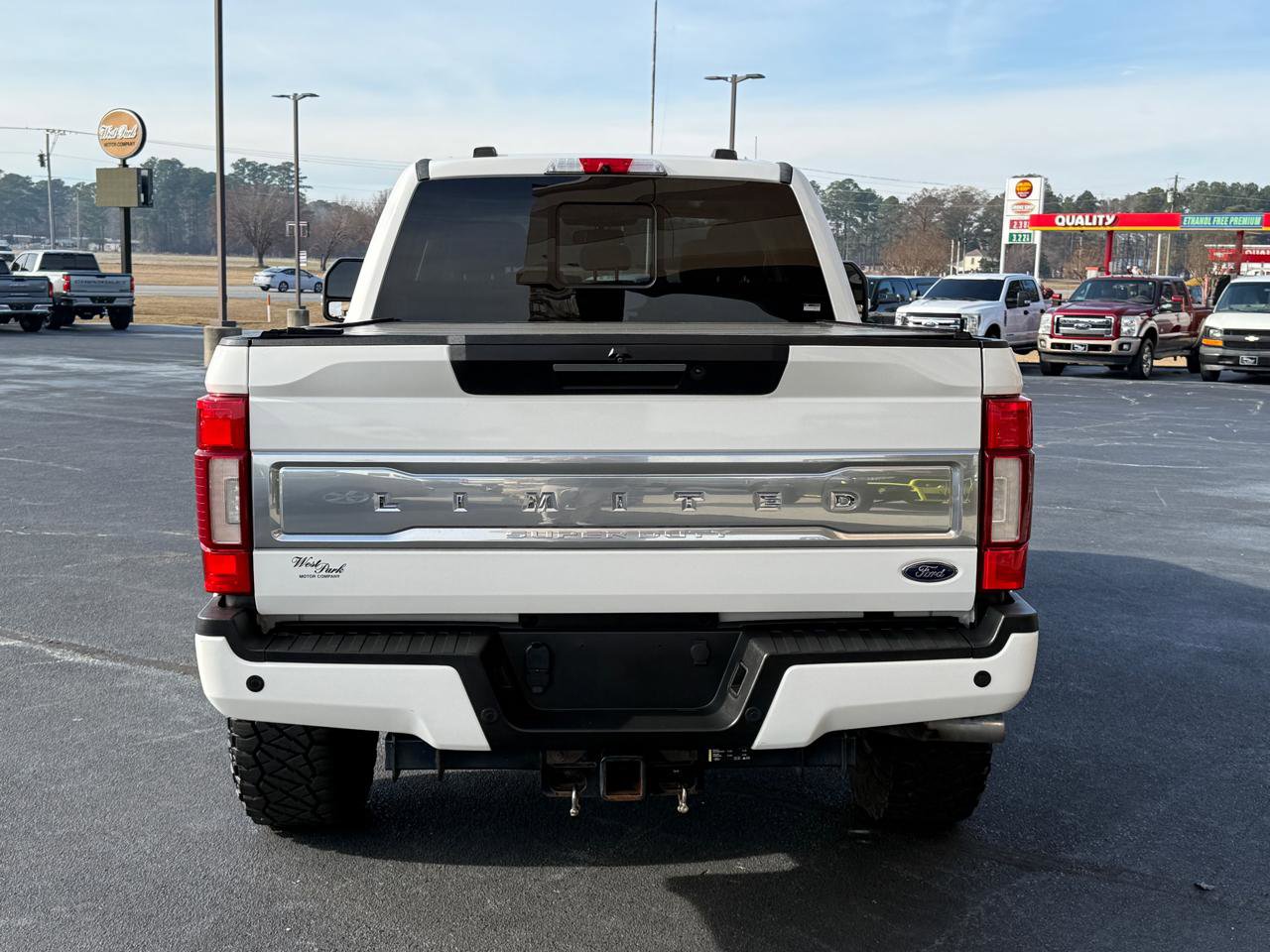 Used 2020 Ford F250 Limited w/ FX4 Off-Road Package AWD/4WD image 4