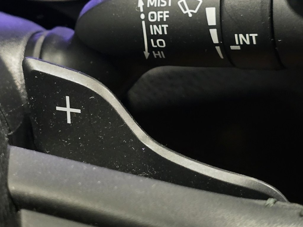 Used 2020 Toyota Camry SE image 28