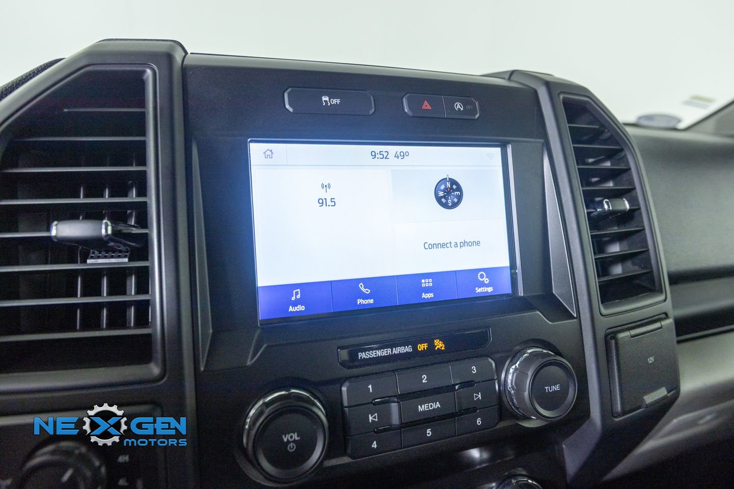 Used 2020 Ford F150 XL w/ Equipment Group 101A Mid AWD/4WD image 20