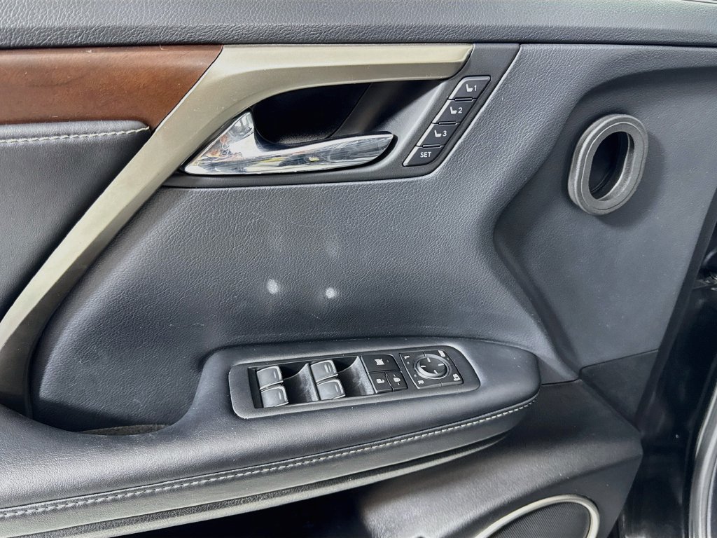 Used 2022 Lexus RX 450h AWD w/ Premium Package image 17