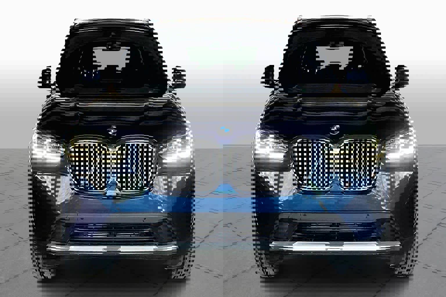 Certified 2024 BMW X3 sDrive30i w/ Convenience Package image 3