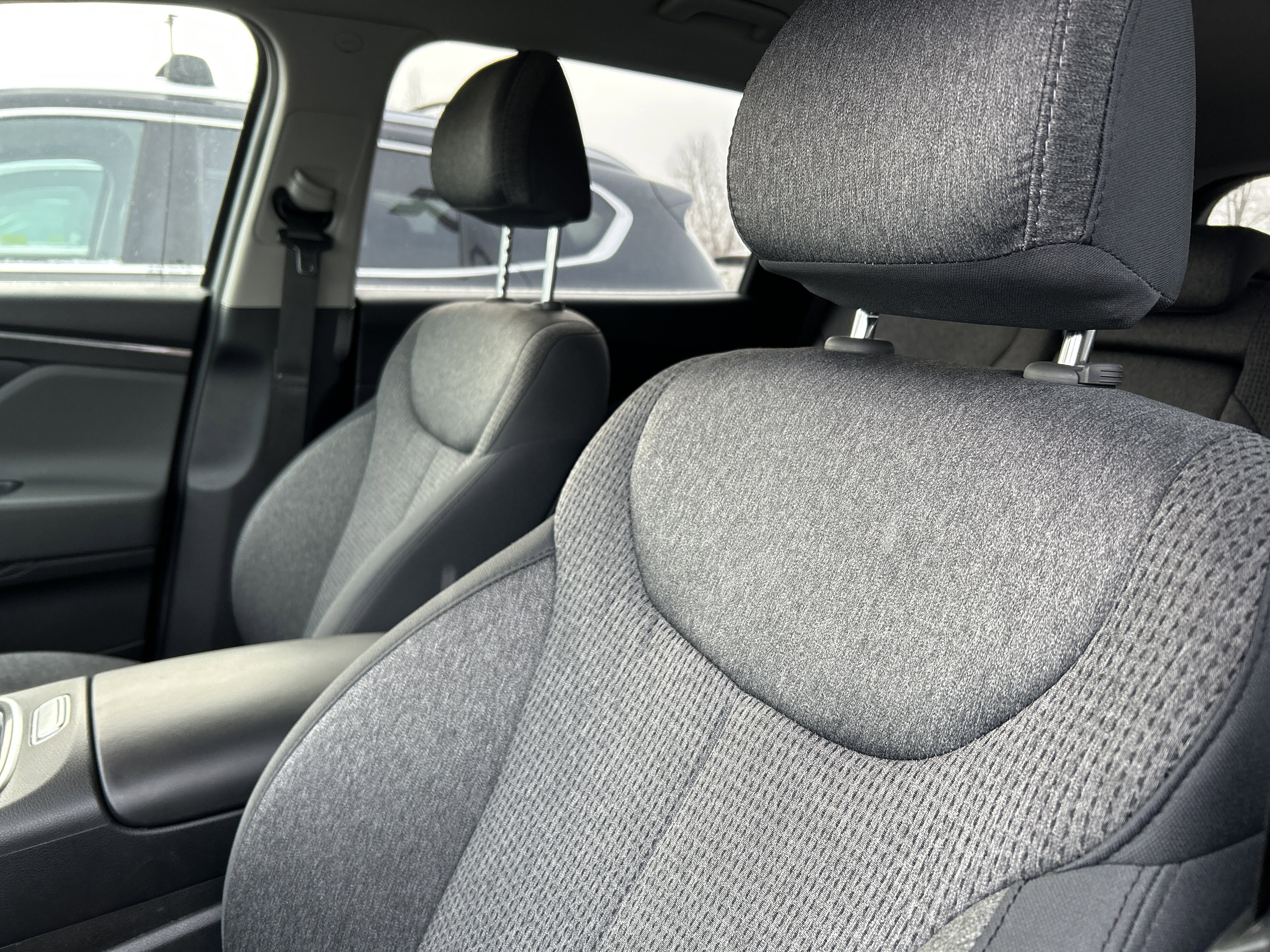 Used 2023 Hyundai Santa Fe SE image 13