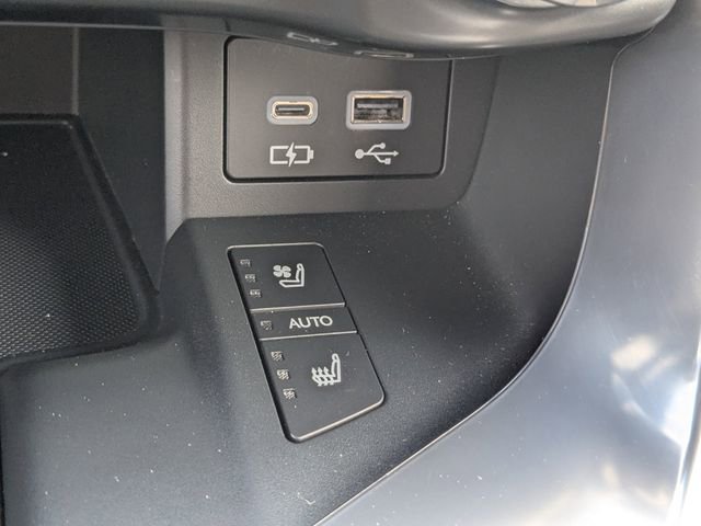 Used 2022 Lexus LX 600 F Sport w/ Accessory Package (Z1) image 22