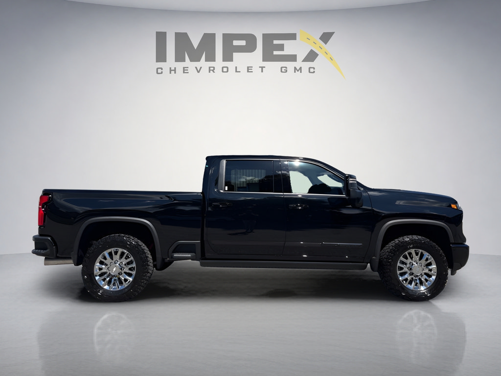 Used 2026 Chevrolet Silverado 2500 High Country w/ High Country Premium Package AWD/4WD image 6