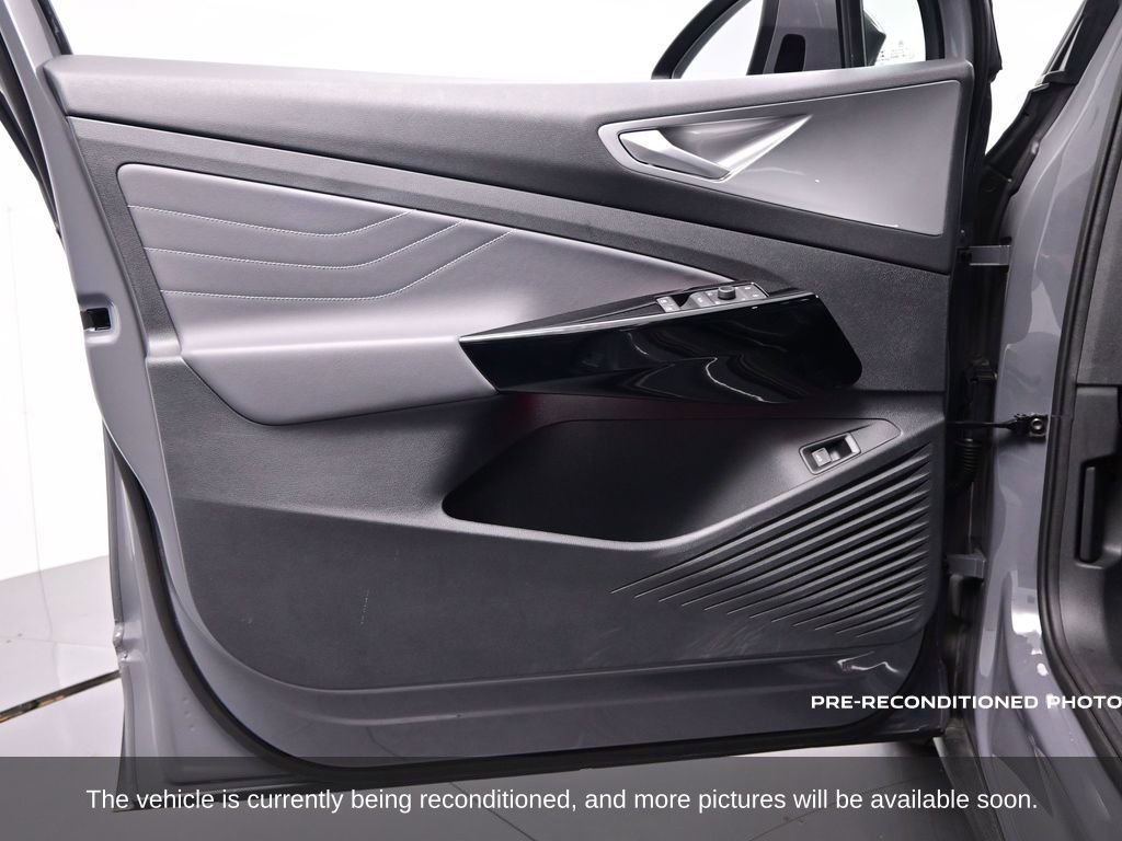 Used 2023 Volkswagen ID.4 Pro S Plus image 12