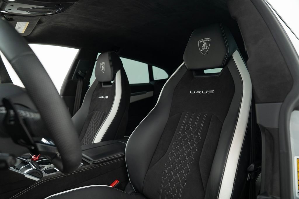 Used 2024 Lamborghini Urus S AWD/4WD image 12