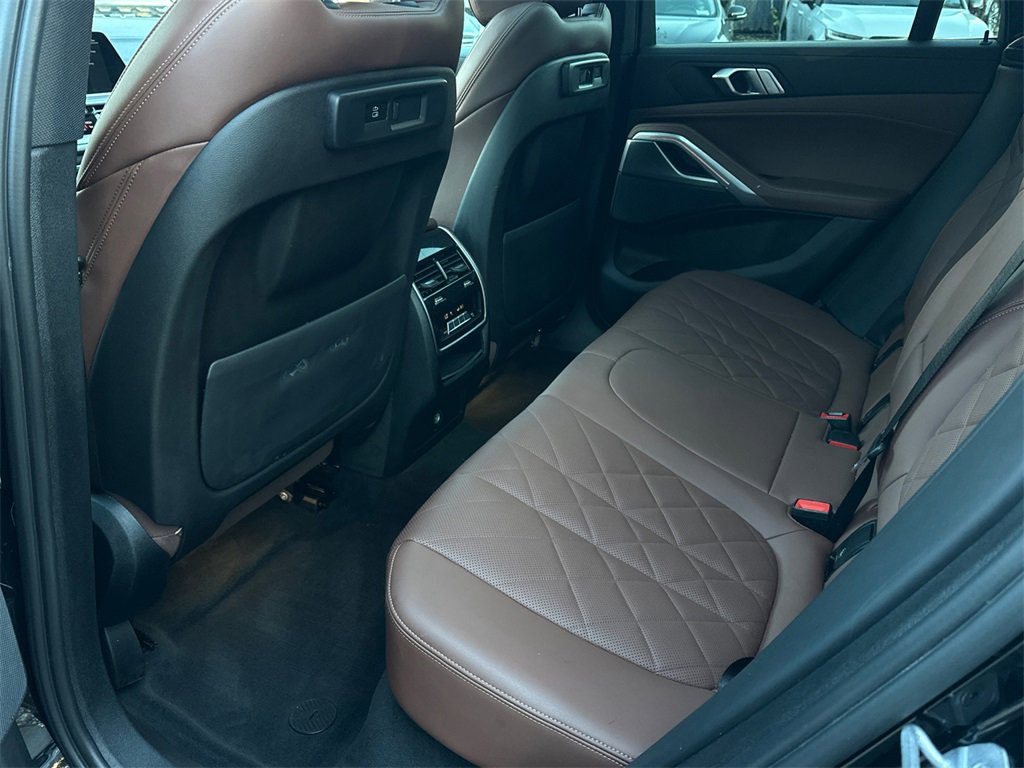 Used 2023 BMW X6 xDrive40i w/ M Sport Package image 13