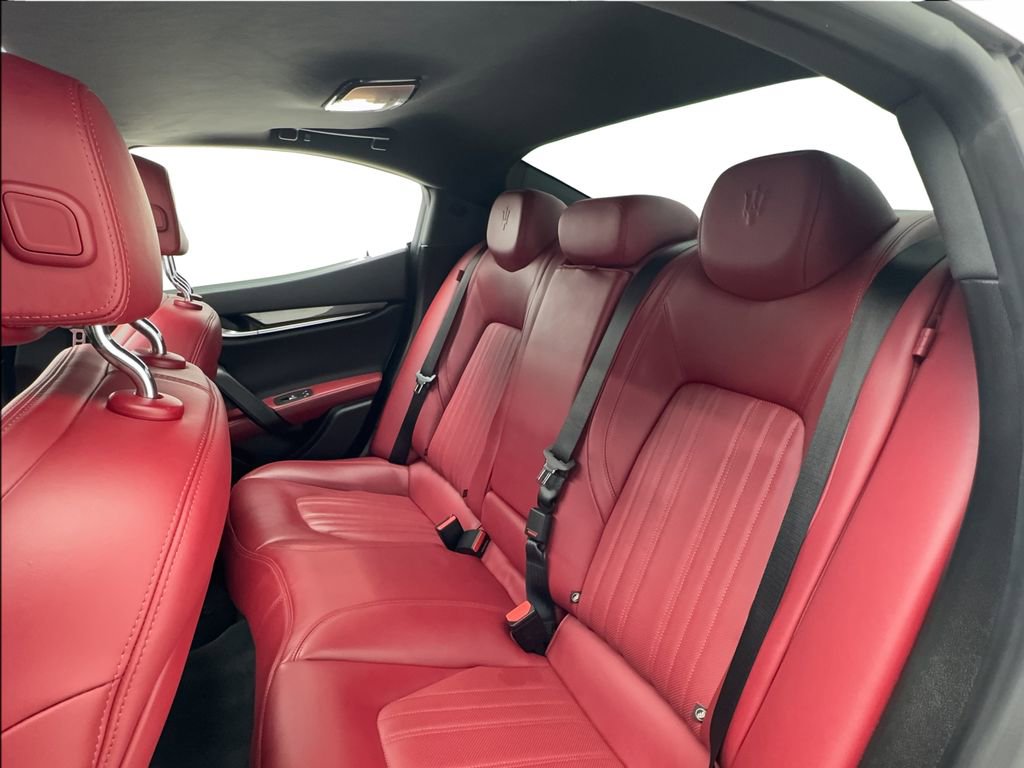 Used 2018 Maserati Ghibli S image 20